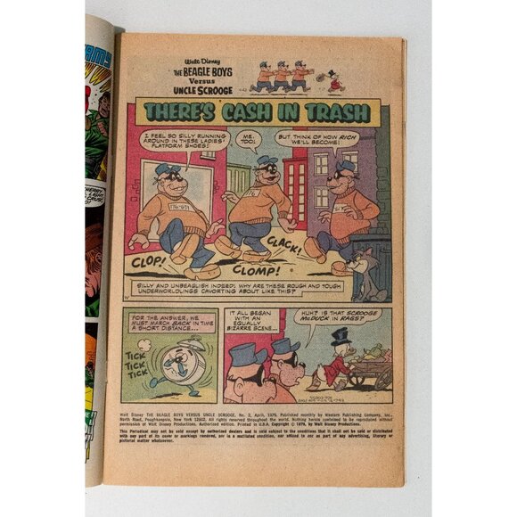 Vintage Walt Disney The Beagle Boys Vs. Uncle Scrooge Comic Book 1975 Whitman - Picture 6 of 13